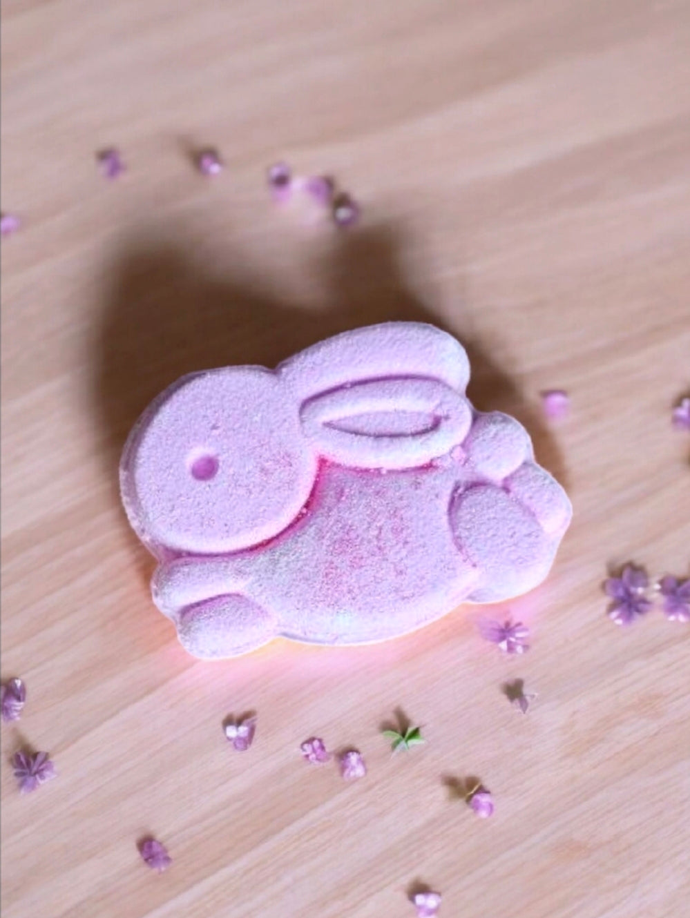 Handmade Bunny Rabbit Bath Bombs | Rhubarb Custard Scent, Gift Box (4-Pack)